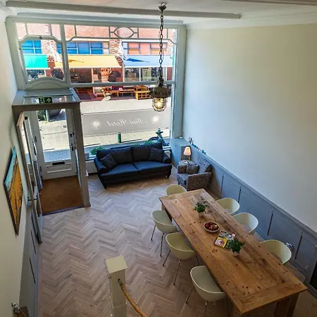 Apartment Sleep&stay Floris Iv The Hague