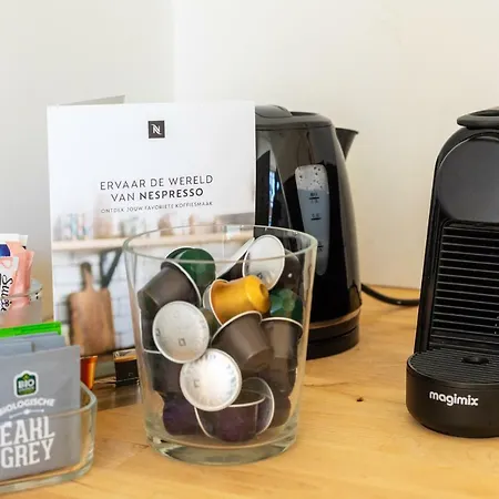 アパート Sleep&stay Floris Iv デン・ハーグ